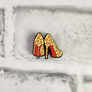"Pumps" Charm